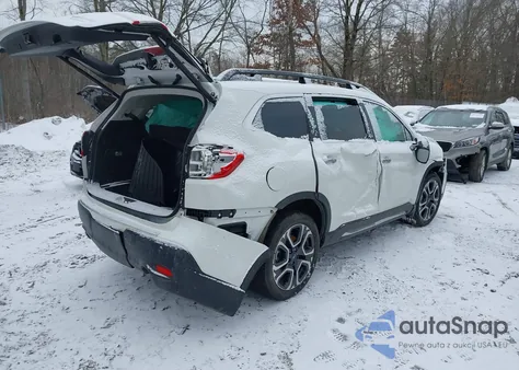2024 Subaru Ascent Touring 7-Passenger z USA, uszkodzony, nr VIN 4S4WMAWD8R3423432